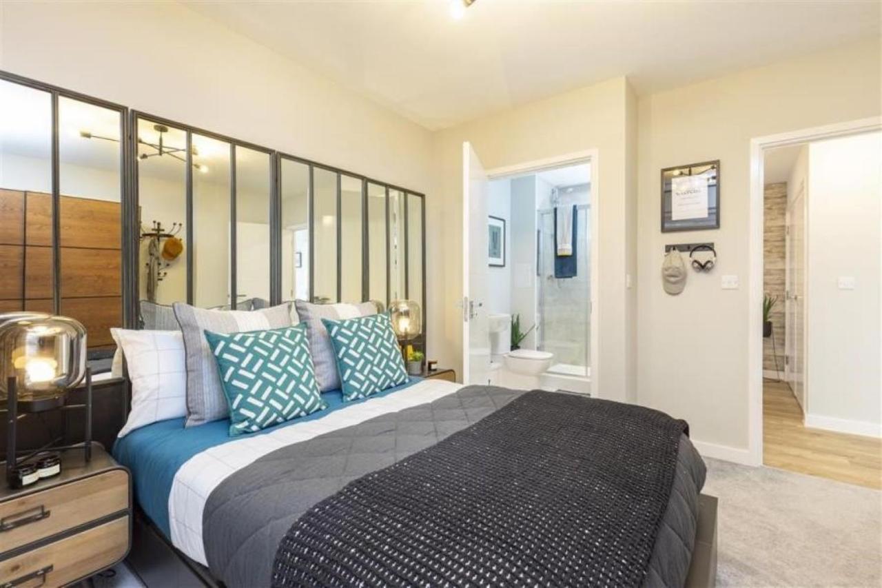 Newly Built Luxury 2 Bed Apartment!!! London Exterior photo